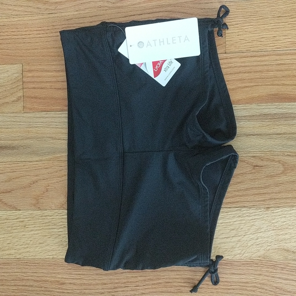 Athleta scrunch shorts